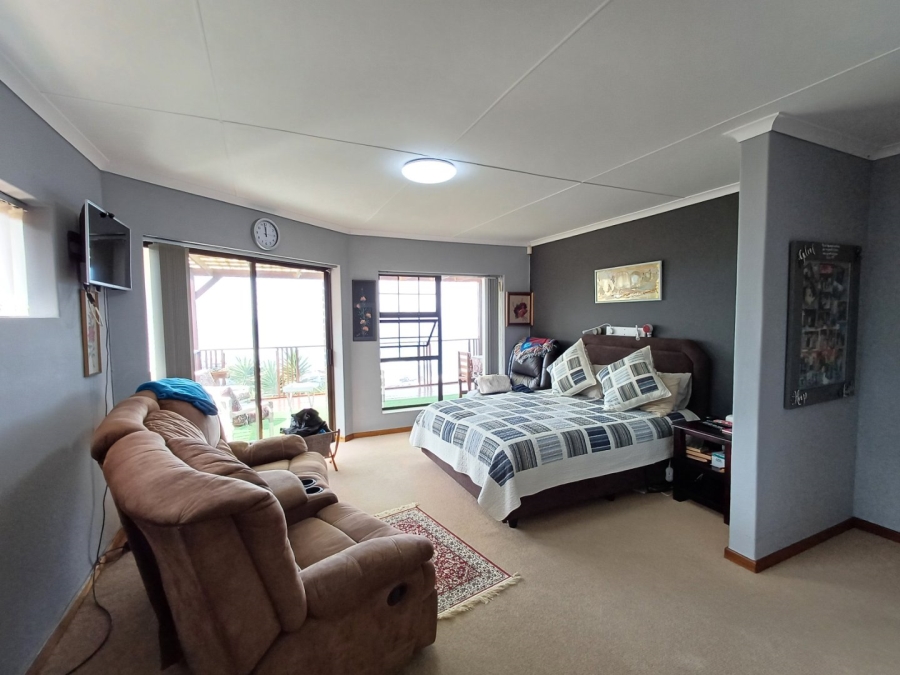 5 Bedroom Property for Sale in Dana Bay Western Cape